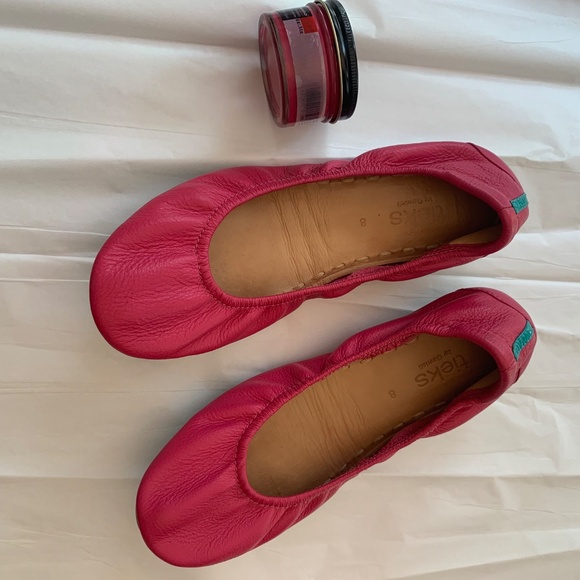 Fuchsia Hot Pink leather Tieks size 8 classic teal bottoms, - Picture 15 of 15